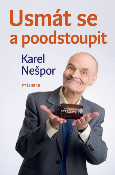 Usmát se a poodstoupit Usmát se a poodstoupit