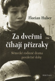 Za dveřmi číhají přízraky Za dveřmi číhají přízraky